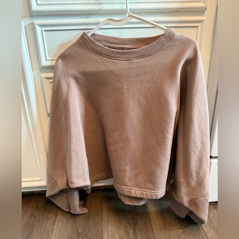 Abercrombie & Fitch cropped crewneck